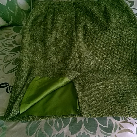 Ann Taylor wool blend skirt - Picture 2 of 4